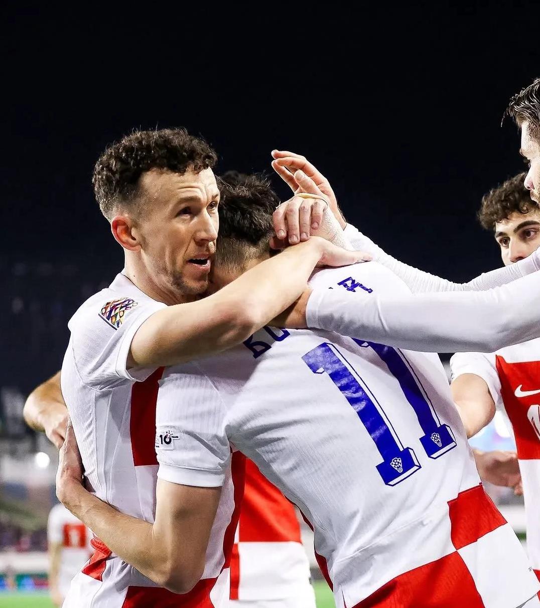 包含法国主场击败塞尔维亚,稳固欧国联小组第一位置的词条 包含法国主场击败塞尔维亚,稳固欧国联小组第一位置的词条