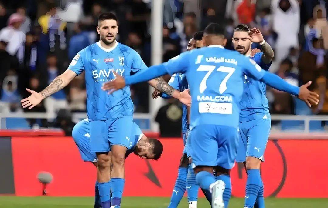 包含欧洲足球赛事中闪耀的新星球员的词条