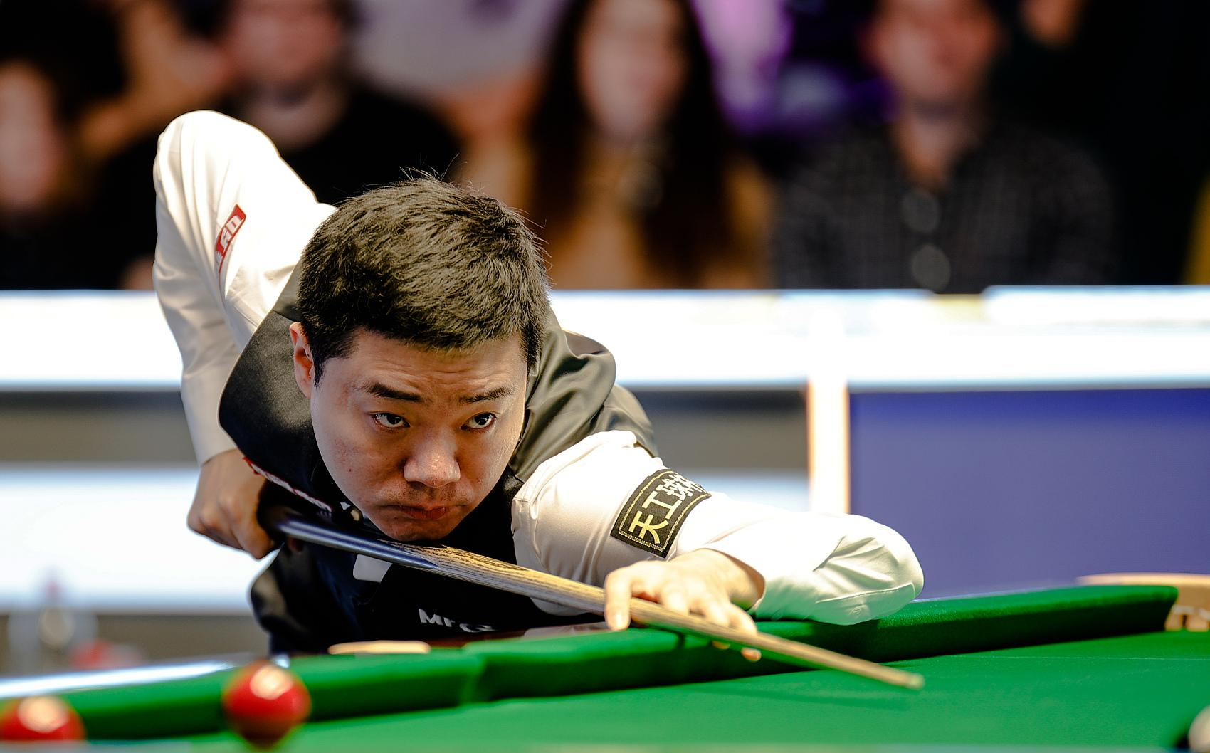 竞争激烈，选手展现超强实力，受关注！的简单介绍