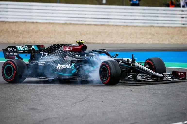 哈斯车队横扫阿斯顿马丁，汉密尔顿点燃赛场的简单介绍